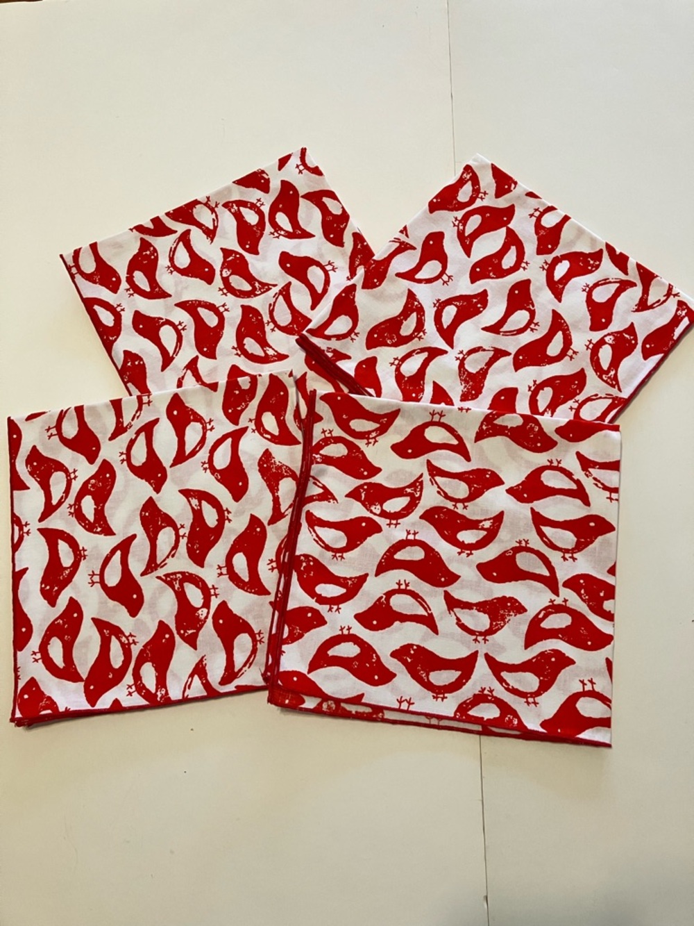 Dinner Cloth Napkins With Red Birds